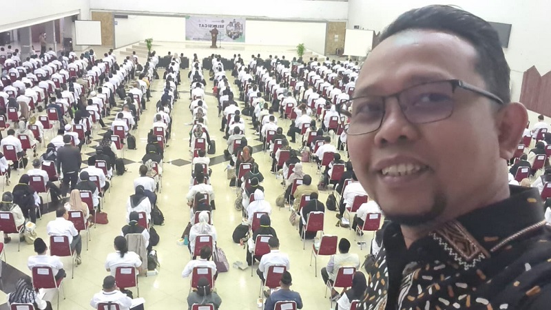 Penulis saat meyaksikan CAT calon petugas haji tahun 2023/Ist