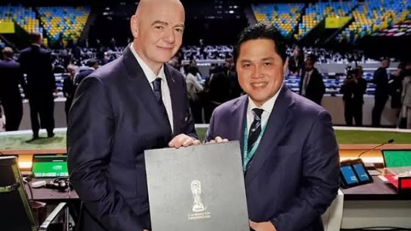 Presiden FIFA Gianni Infantino dengan Ketua Umum PSSI Erick Thohir/Repro