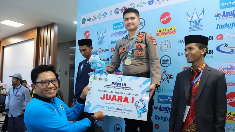 Bripda Dolly Isma Indra meraih juara 1 Hifdzil Quran 20 Juz. (Foto: Dok Kemenag)