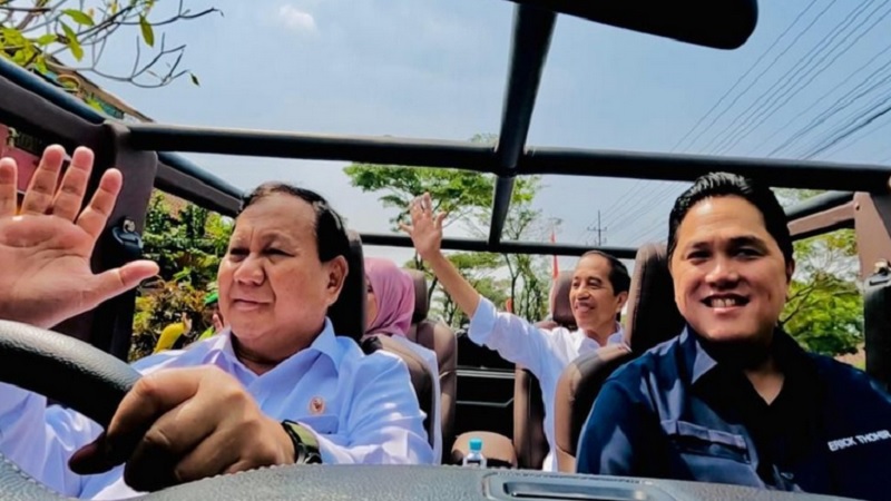 Momen kebersamaan Presiden Joko Widodo dengan Menhan Prabowo Subianto dan Menteri BUMN Erick Thohir. (Foto: BPMI)