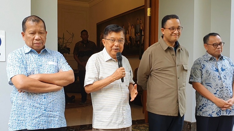 Mantan Wapres Jusuf Kalla saat meneri Capres Anies Baswedan beberapa waktu lalu. (Foto: Repro)