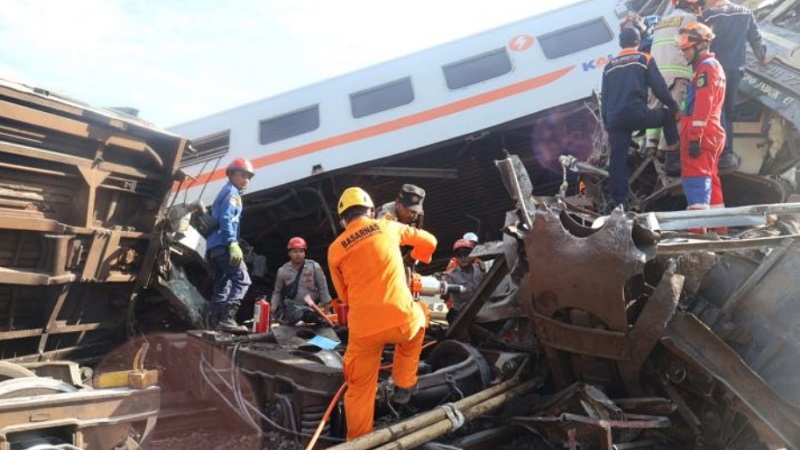 Tabrakan Kereta Api di Cicalengka, Bandung, Jabar. (Foto: Repro)