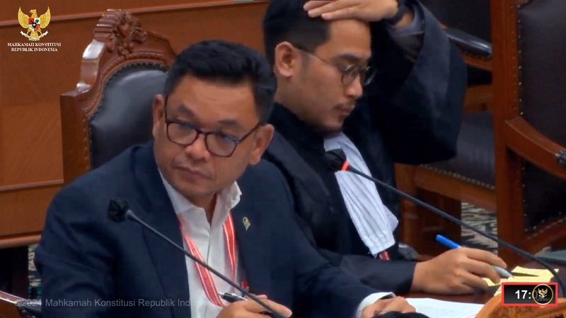 Wakil Ketua Komisi VIII DPR Ace Hasan Syadzilysaat menjadi saksi  PHPU senegketa Pilpres di Sidang MK. (Foto: Repro)