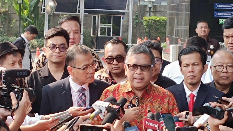 Sekjen PDIP Hasto Kristiyanto usai diperiksa tim penyidik KPK. (Foto: Inilah.com)