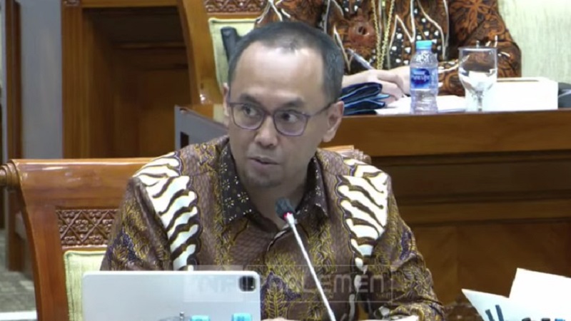 Kepala PPATK, Ivan Yustiavandana saat mengikuti rapat kerja dengan Komisi III DPR RI. (TFoto: angkapan Layar Youtube DPR RI)