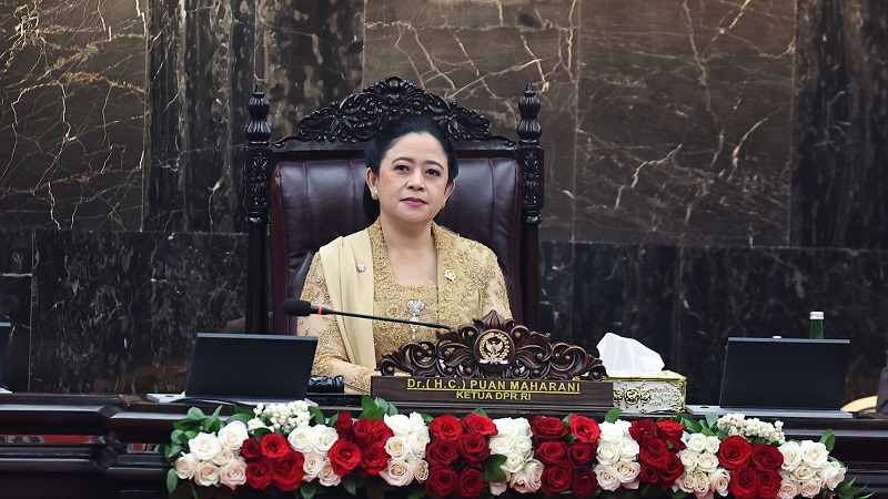 Ketua DPR RI Puan Maharani Soekarnoputri memakai Kebaya dengan nuansa warna emas saat Sidang Tahunan MPR RI dan Sidang Bersama DPR-DPD RI tahun 2024. [Foto: Dok DPR]