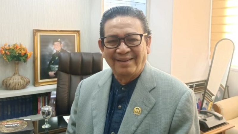 Anggota DPR RI dari Fraksi NasDem Nyat Kadir saat masih sehat. [Foto: Repro]