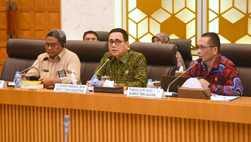 Sosialisasi Aplikasi SIMERPATI (Sistem Informasi Perjalanan Anggota dan Tenaga Ahli). [Foto: Dok DPR/RMN]