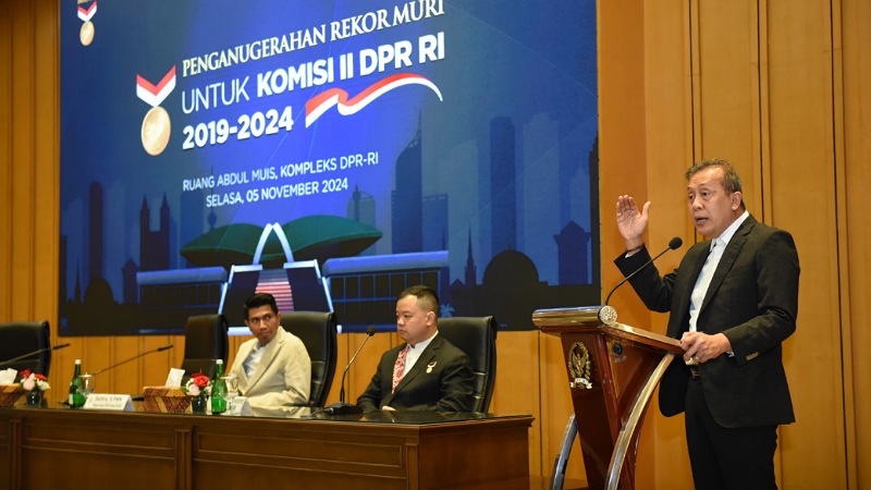 Wakil Ketuaa DPR RI Saan Mustofa mengaku bangga Komisi II DPR Periode 2014-2019 meraih rekor MURI. [Foto: Dok DPR/RMN]