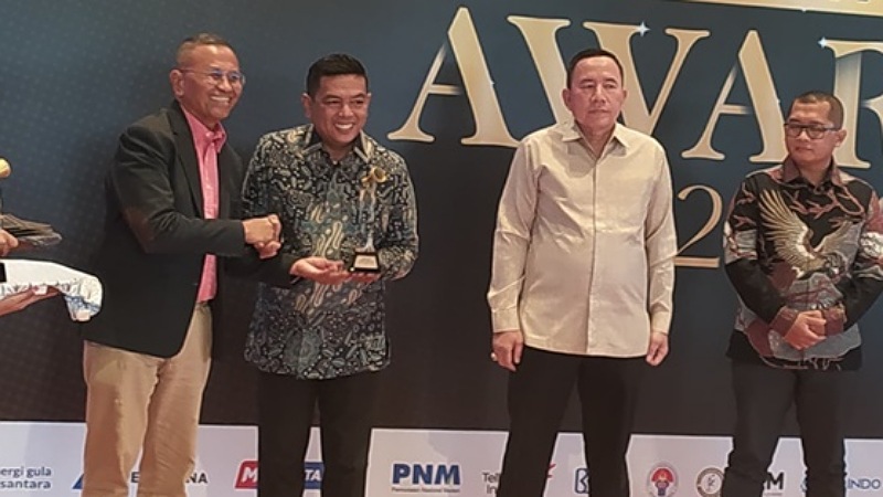 Andra Soni Sabet Penghargaan Disway Award 2024, Sosok Inspiratif Generasi Muda!