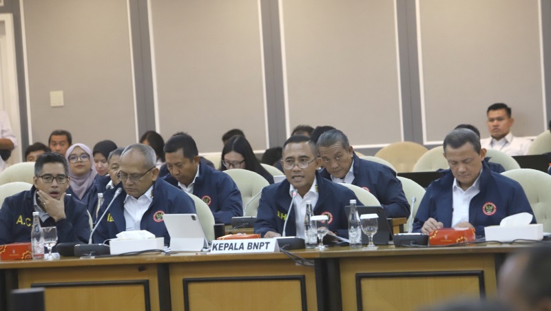 Kepala BNPT Komjen Pol Eddy Hartono saat RDP dengan DPR RI. [Foto: Dok SinPo/RMN]