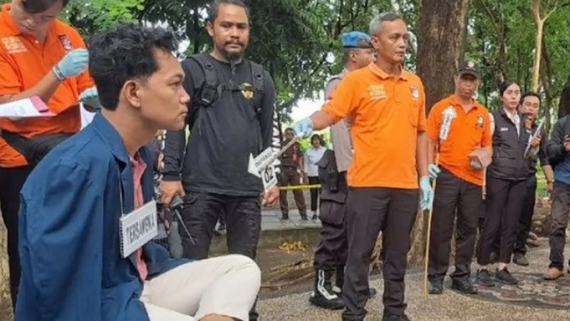 Rekontruksi Agus Buntung memperdayai korbannya. [Foto: Liputan6/RMN]