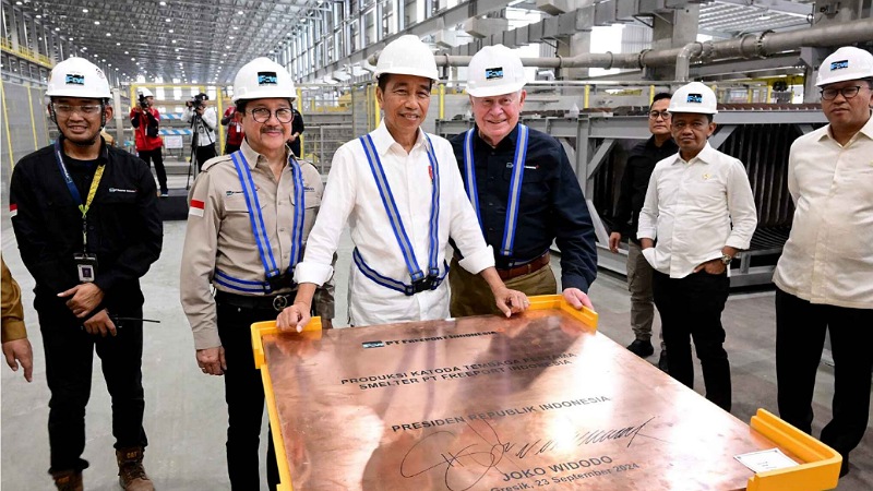 Presiden Joko Widodo meresmikan smelter PT Freeport Indonesia (PT FI) di Kabupaten Gresik, Senin, 23 September 2024. [Foto: Setkab/RMN]