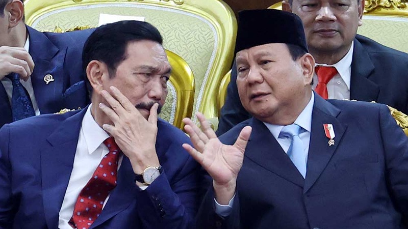 Luhut Binsar Pandjaitan bersama Prabowo Subianto dalam sebuah kesempatan.--