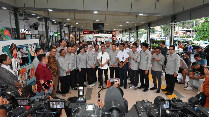 Dasco Sidak Stasiun Pasar Senen: KAI Makin Mantap, Gak Kalah Sama Luar Negeri!