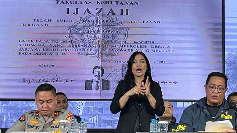 Ijazah S1 Jokowi Asli! Polri: Skripsi Jadul Pakai Tik Pica dan Letter Press Otentik!