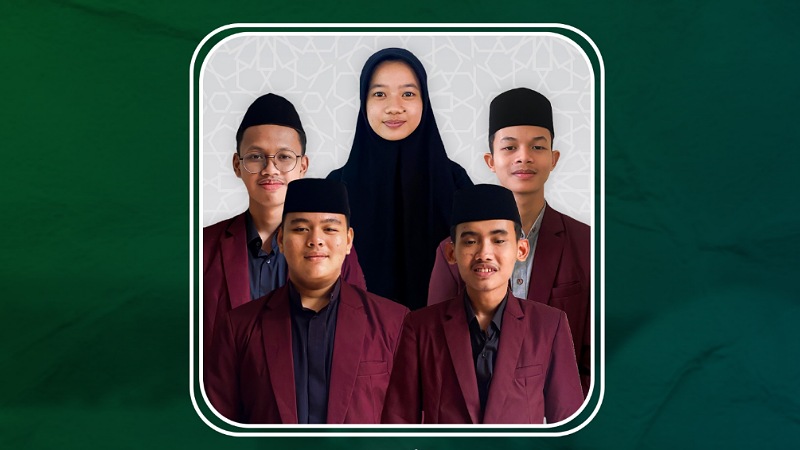 Top! Lima Santri MBS Ki Bagus Hadikusumo Jampang Tembus Al-Azhar Kairo Lima santri MBS Ki Bagus Hadikusumo diterima di Univeritas Al Azhar Kairo, Mesir - Repro -