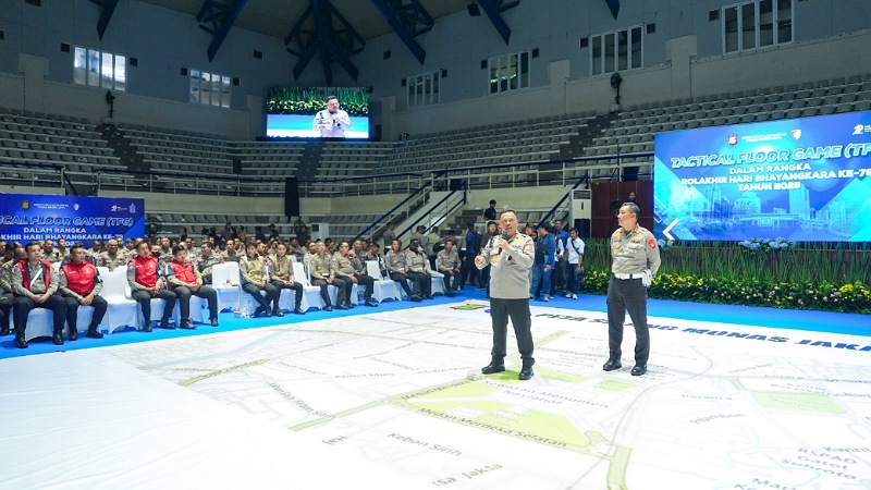 Besok di Monas Puncak HUT Bhayangkara ke-79, 5.800 Personel Siap Amankan Acara! Tactical Floor Game (TFG) di Jakarta, Jumat (27/6). - Foto: Humas Polri -