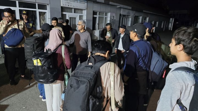 Evakuasi WNI dari Iran, Wamenkopolkam: Tak Semua Mau Pulang, Perjalanan Terlalu Panjang!