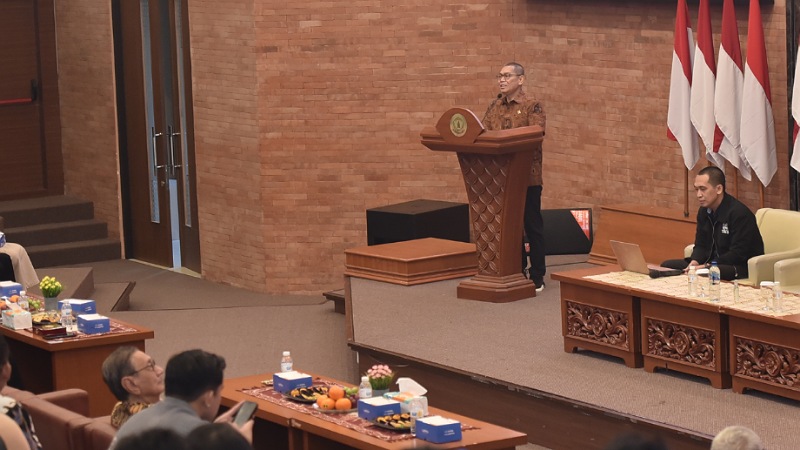 Jangan Gagap Teknologi! Wakil Ketua DPR Dorong Mahasiswa Kuasai AI di Era Society 5.0