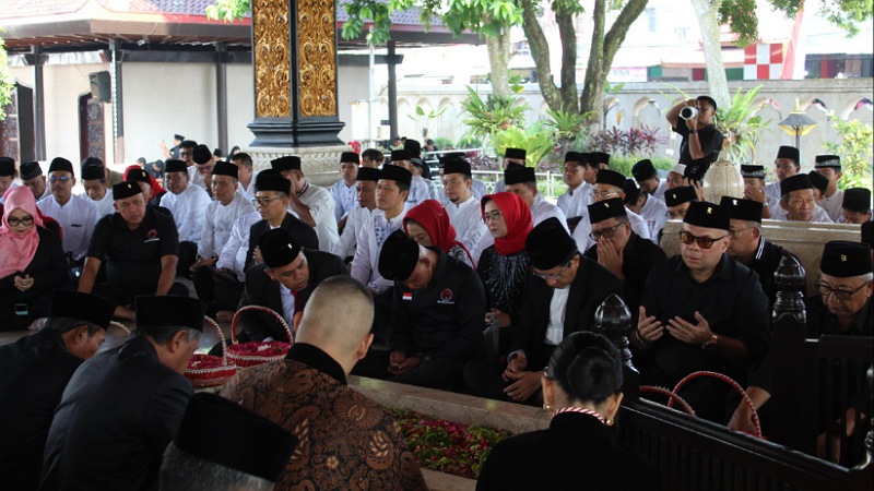 Menag Nasaruddin Ziarah Nasional di Makam Bung Karno, Ini Pesannya!