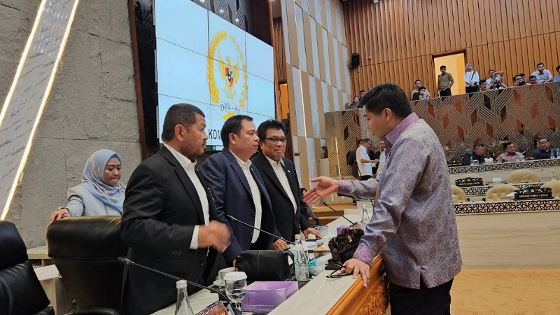 Menteri Perumahan dan Kawasan Permukiman (PKP) Maruarar Sirait saaat RDP dengan Komisi V - Foto: Dok Kementerian PKP -