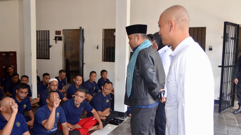 Wakil Ketua Komisi XIII DPR RI, Sugiat Santoso saat kunjungan spesifik ke Lapas Klas IIB Cebongan, Jumat (18/7/2025). - Humas DPR -