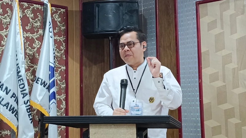 Ketua Dewan Pakar PJS: Wartawan Siber Harus Jadi Pejuang! Ketua Dewan Pakar DPP PJS Rizaludin Kurniawan - Foto: Raja Media Network/RMN -