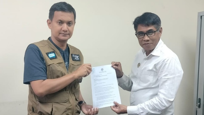 Mengetuk Pintu Dewan Pers