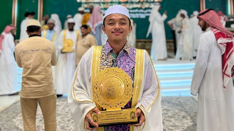 Hafiz Riau Juara II MHQ Internasional di Arab Saudi