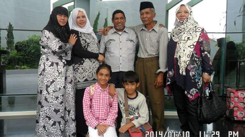 Ibunda Syekh Yasin: Perempuan Rawa di Kota Suci Kiri: Hj Tien Rahmatin (cucu Hj Emuk Maimunah/ibunda Syeikh Muhammad Yasin), Umi Nadia dan Abdul Fattah anak Ummi Zaynab, adik dari Syeikh Muhammad Yasin - Istimewa -