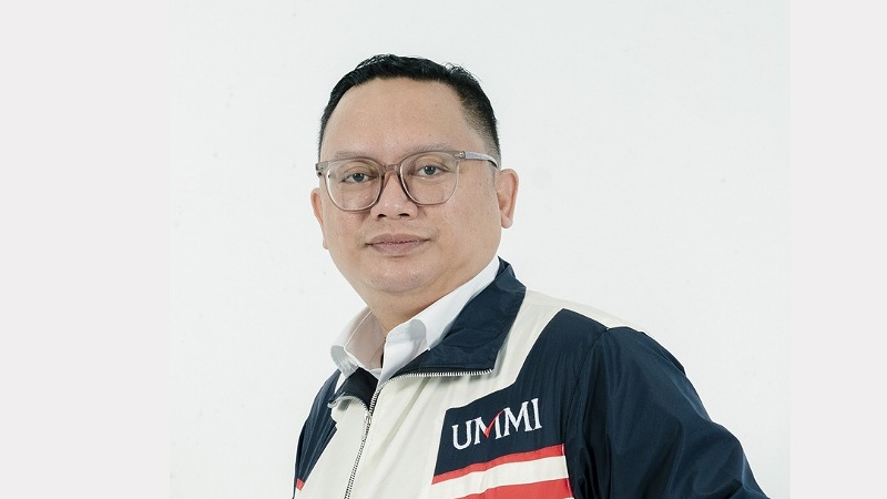 Pemimpin Itu Kadang Kesepian Dr. Iu Rusliana -