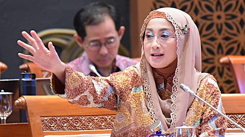 Anggota Komisi I DPR RI Desy Ratnasari - Humas DPR -