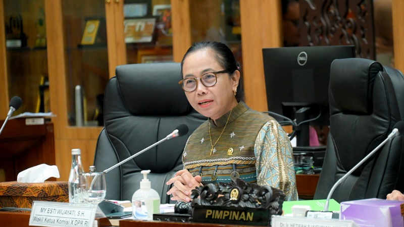 Wakil Ketua Komisi X DPR RI MY Esti Wijayati - Humas DPR RI -