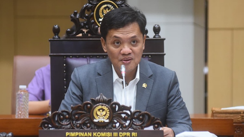 Komisi III DPR: Jangan Sampai Warga 'Babak Belur' Dulu Baru Boleh Didampingi Pengacara!