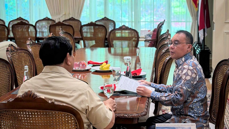 Prabowo Panggil Dasco ke Widya Chandra, Bahas Situasi Nasional hingga Program Strategis!