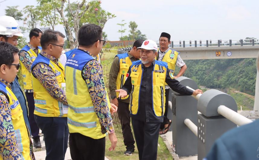 Senator M. Nuh Tinjau Progres Bendungan Lausimeme, Lanjut Berdialog dengan Warga