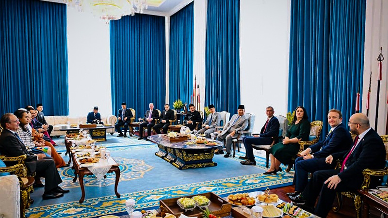 Indonesia Perkuat Diplomasi, Prabowo Terima Surat Kepercayaan 12 Duta Besar