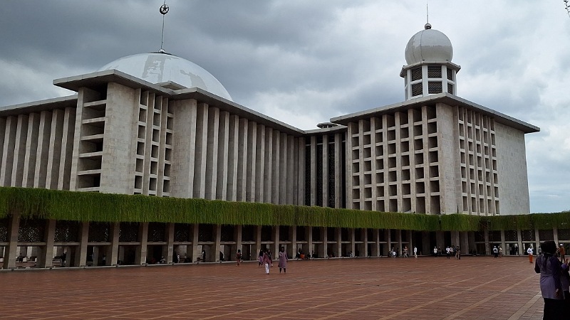 Kemenag: Istirahat di Masjid Tak Dilarang — Asal Tertib dan Jaga Kesucian!