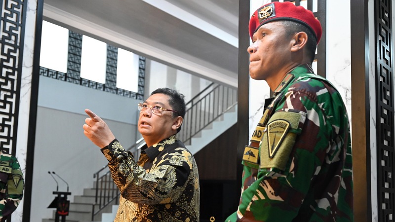 Kopassus Perlihatkan Kesiapsiagaan Tempur — Utut Soroti Rumah Dinas Tak Layak!