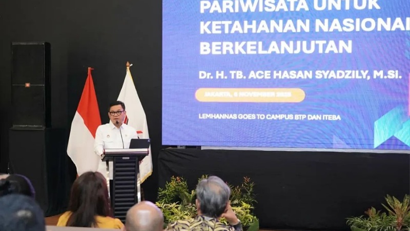 Gubernur Lemhannas RI, Dr. Tb. Ace Hasan Syadzily, membuka Lemhannas Goes to Campus yang digelar di Politeknik Pariwisata Batam dan Institut Teknologi Batam (ITEBA), Kepulauan Riau, Kamis (6/11/2025).  - Istimewa/Ace Hasan -