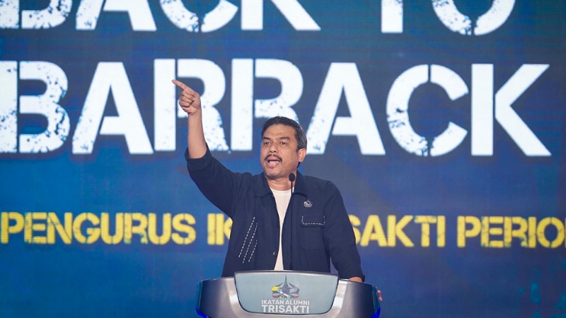 Menteri UMKM Lantik IKA Trisakti 2025-2029, Ajak 400 Alumni <i>Back to Barrack</i>!