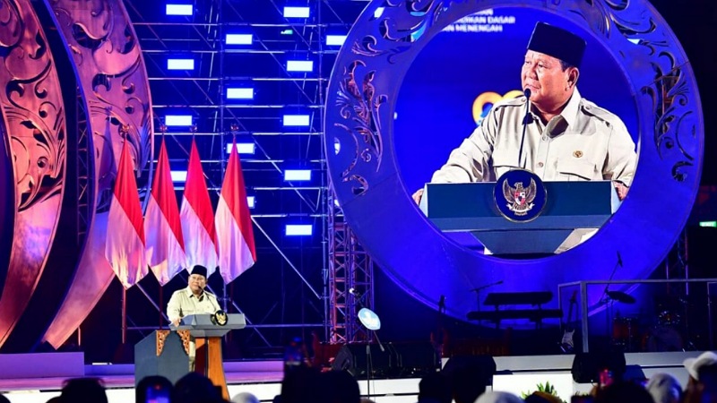 Presiden Prabowo Subianto menghadiri Puncak Peringatan Hari Guru Nasional Tahun 2025 yang digelar di Indonesia Arena, Jakarta, pada Jumat, 28 November 2025. - Foto: BPMI Setpres -