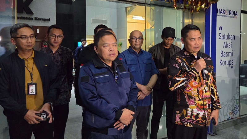 OTT KPK Berujung Kejagung: 9 Orang, Termasuk Oknum Jaksa, Diserahkan untuk Disidik!