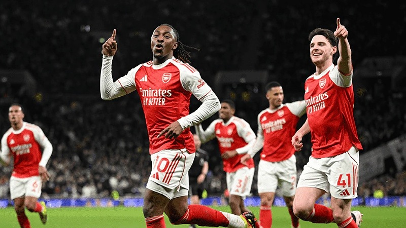Arsenal Menggila di London Utara! Spurs Dibantai 4-1 di Kandang Sendiri