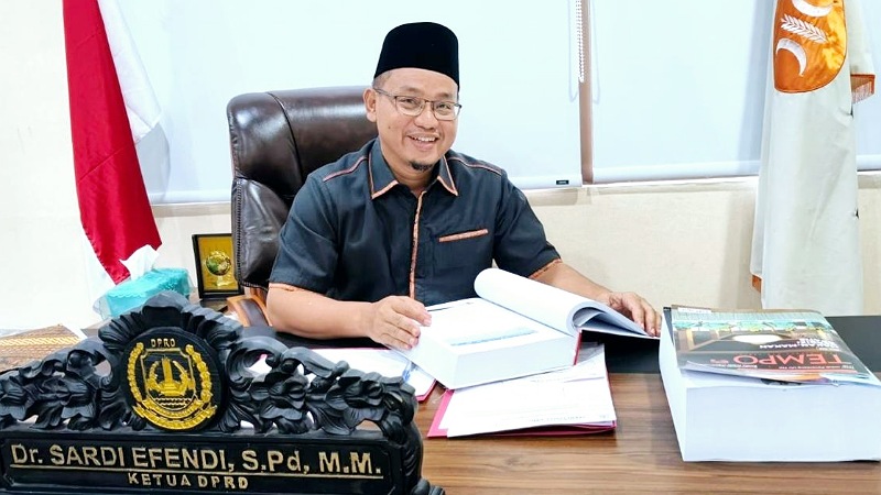 Ketua DPRD Kota Bekasi, Sardi Efendi -