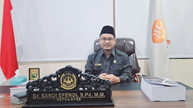 Ketua DPRD Kota Bekasi Sardi Efendi -