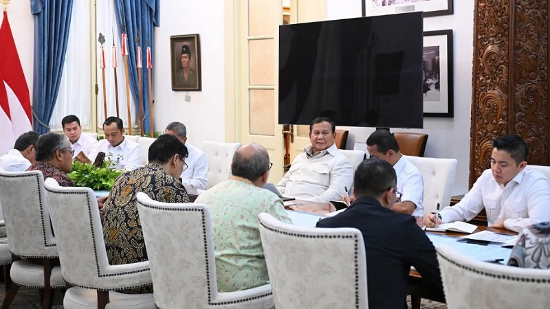 Presiden Prabowo Subianto memimin Ratas persiapan Idulfitri 1447 H di Istana Merdeka, Selasa (10/3/2026) - Foto: Dok. Setkab RI -
