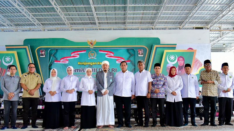 Madrasah Tua Nyaris Roboh, DPR Ketuk Nurani Negara: Santri Butuh Aksi, Bukan Janji!