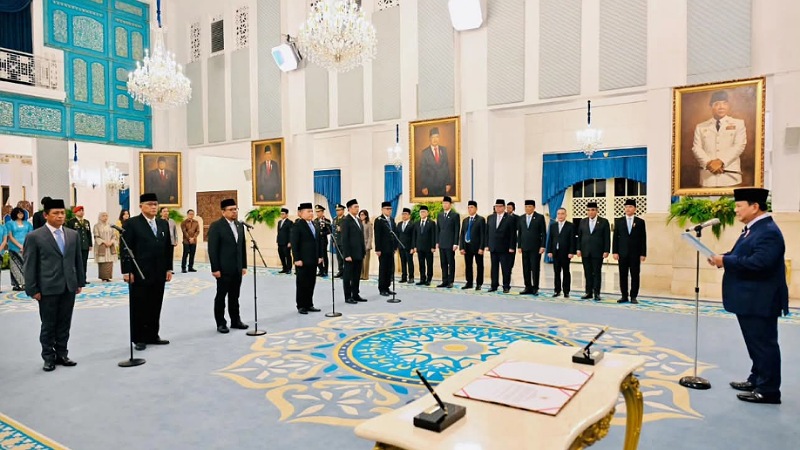 Reshuffle Bukan Kabar Angin! Prabowo Lantik Pejabat Baru di Istana